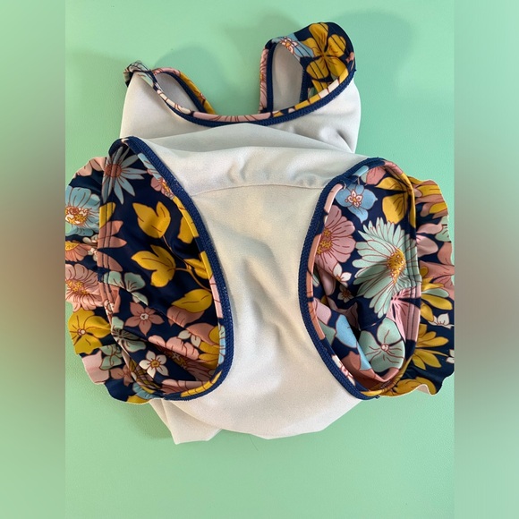 H&M Girl One Piece Navy Swimsuit with Floral Print, Girl Size 4-6,girl swimsuit - Picture 4 of 6